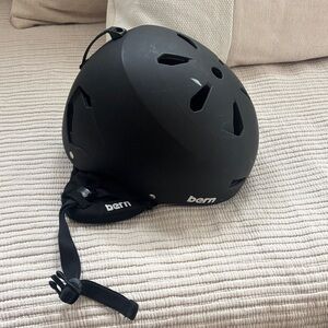 Bern Black Helmet Winter Ski Snowboard